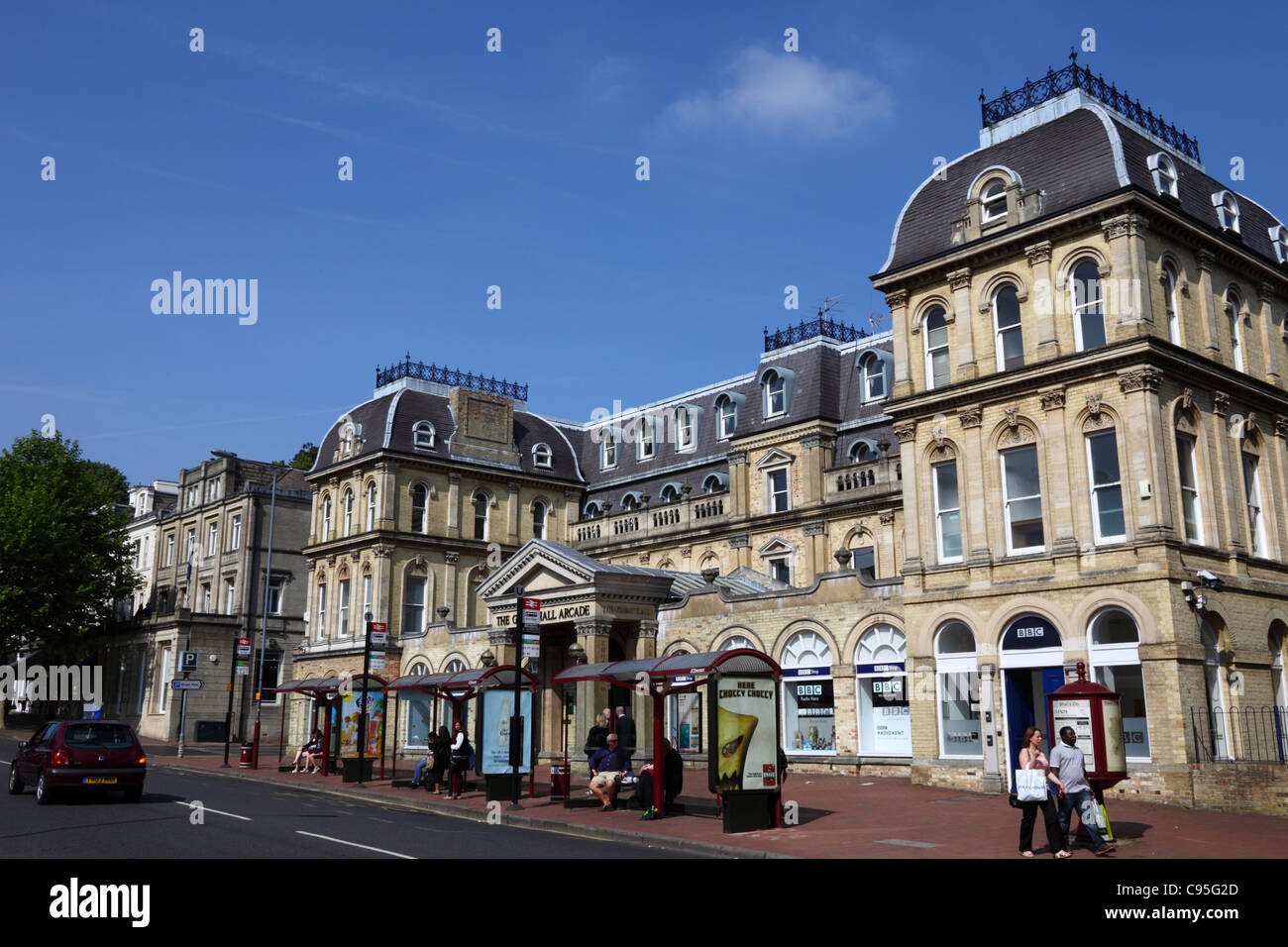 Burgsaal Arcade Shopping Centre, Mount Pleasant Road, Royal Tunbridge Wells, Kent, England Stockfoto