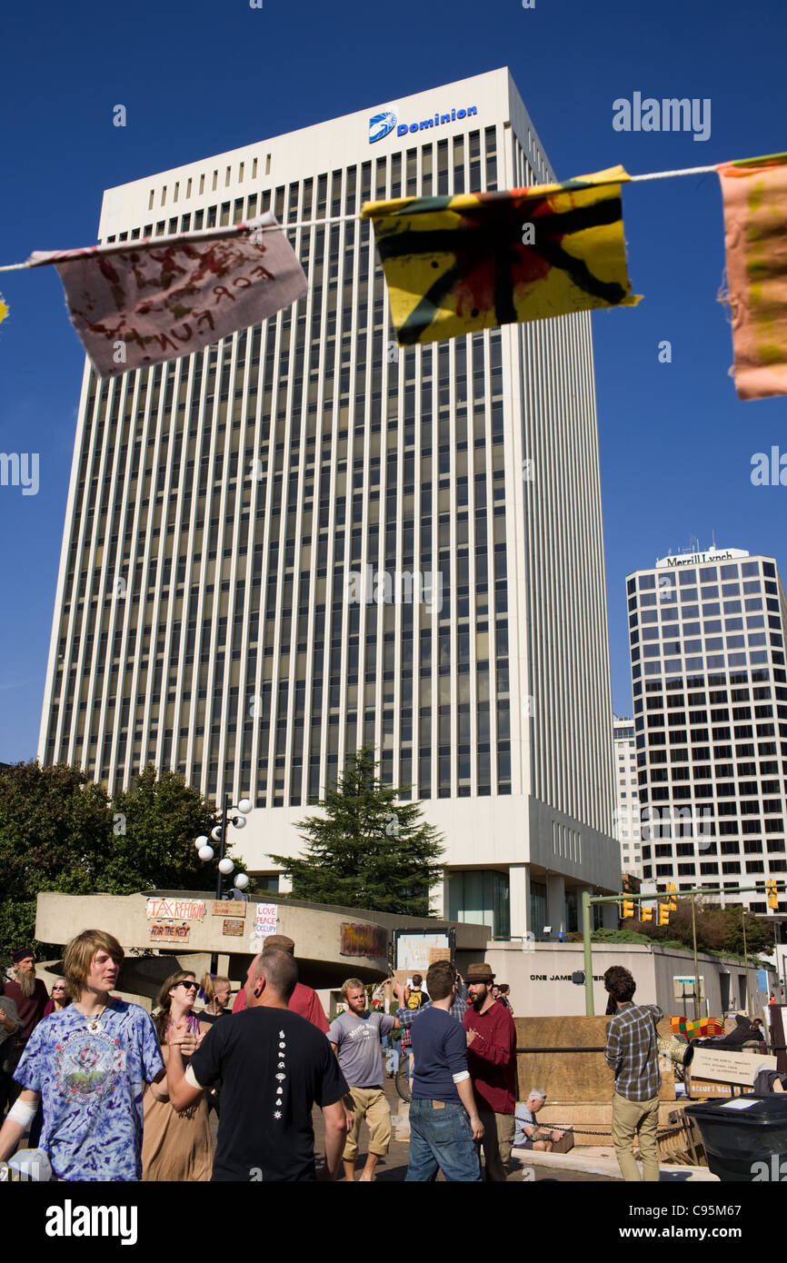 Richmond, Virginia, unter Dominion Power Firmensitze zu besetzen Stockfoto