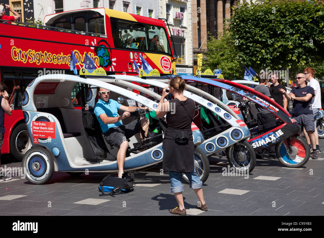 Republik von Irland, Dublin, Dreirad-Taxis Stockfoto