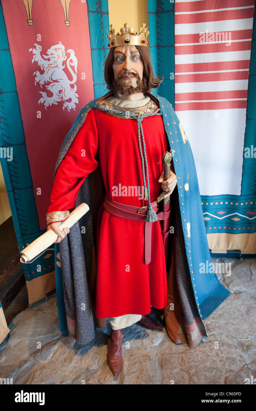 Republik von Irland, County Limerick, Limerick, König Hansenburg, Statue von König Johann in Burg-Ausstellung Stockfoto