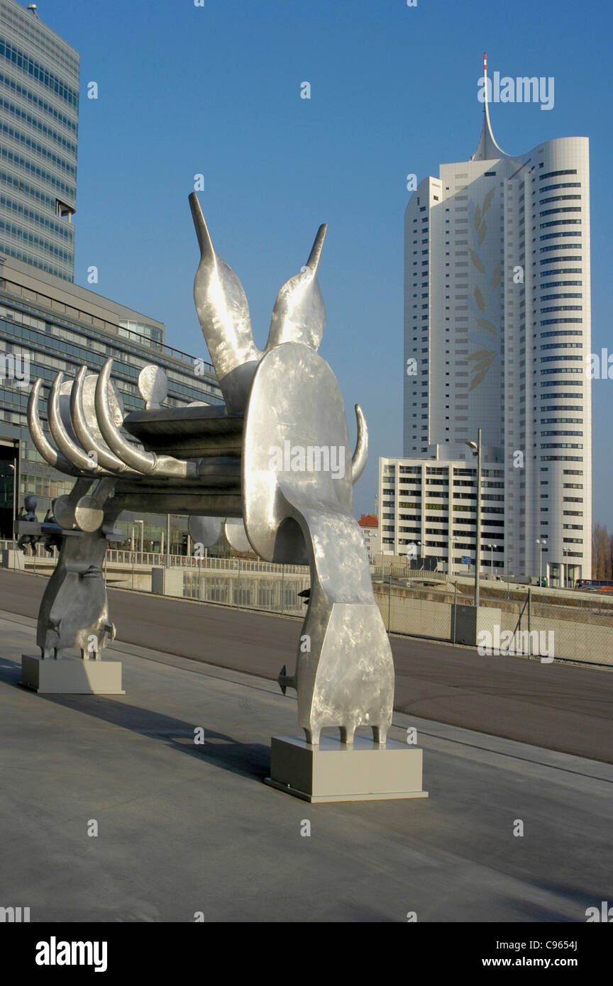 Seidler Turm und Gironcoli Bildhauerei Stockfoto