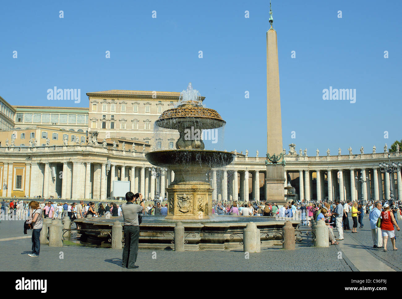 Brunnen Piazza San Pietro Saint Peter s Quadrat Rom Italien Stockfoto