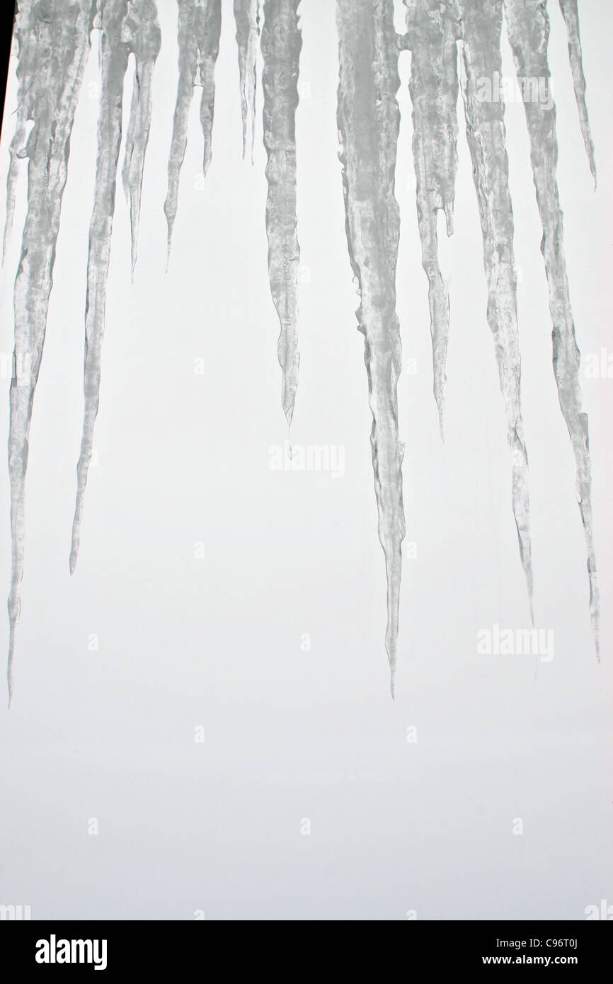 Eiszapfen Form bei minus 12 Grad Celsius außerhalb der Sphinx-Observatorium am Jungfraujoch. Stockfoto