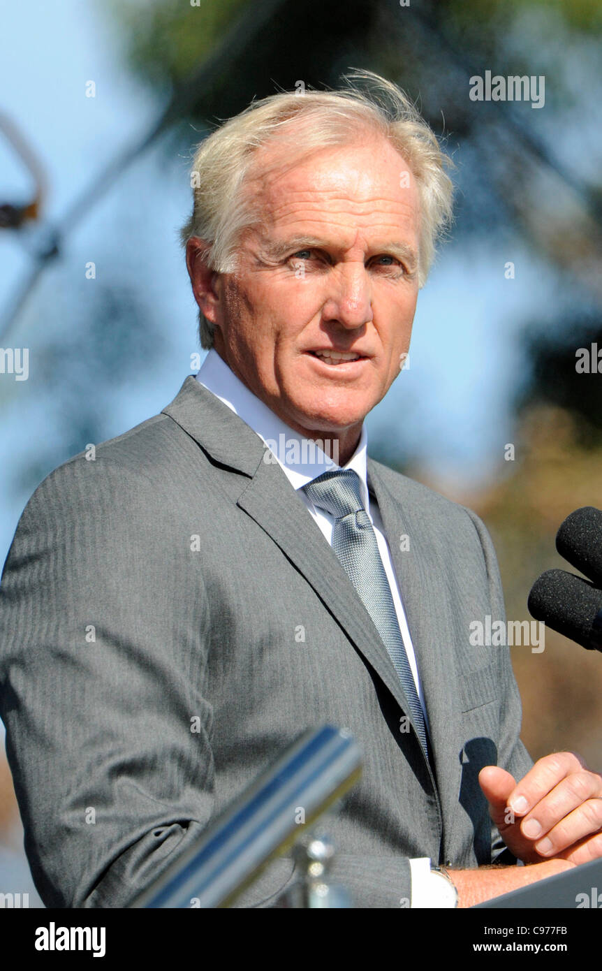 16.11.2011, Melbourne Australien. Der Presidents Cup. Greg Norman Adresse des Publikums während der Eröffnungsfeier. Amerika Vers den Rest der Welt außer Europa im Royal Melbourne Golf Club gespielt. Stockfoto