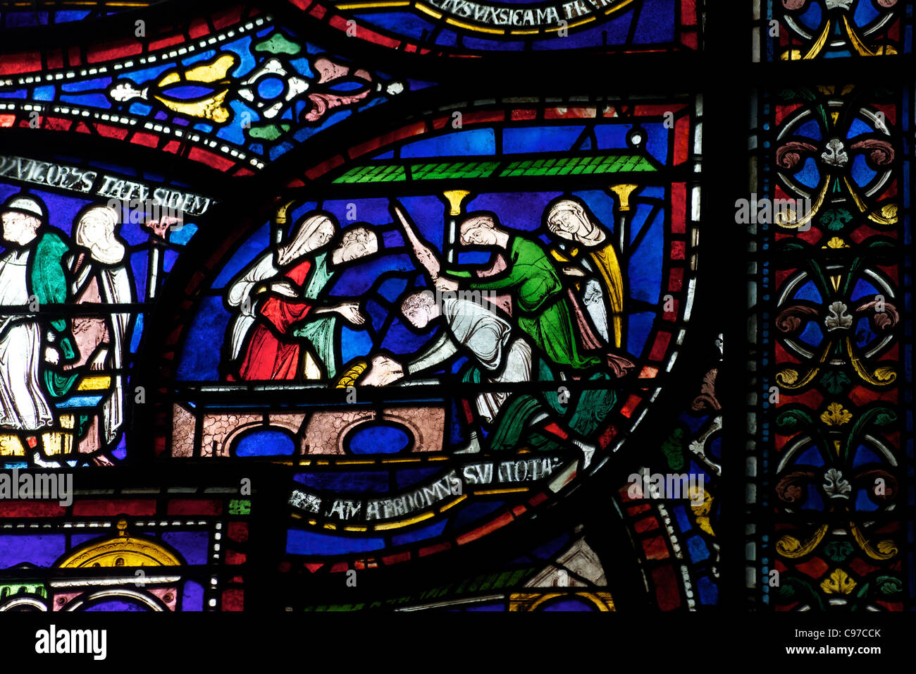 Heilung von Richard Sunieve, Becket Wunder Fenster 6, Trinity Chapel ambulante mittelalterlicher Glasmalerei, Canterbury Kathedrale Kent Stockfoto