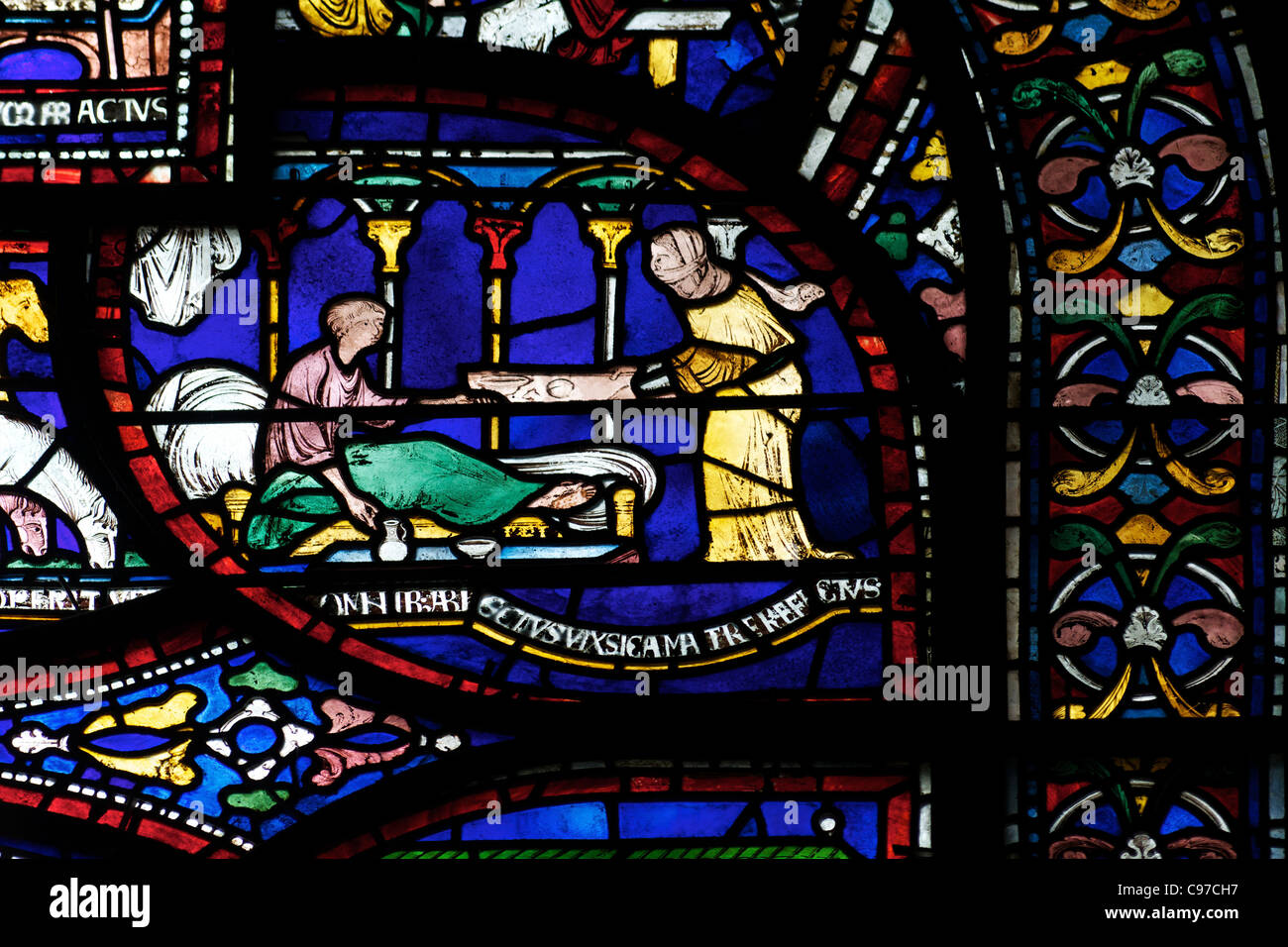 Heilung von Richard Sunieve, Becket Wunder Fenster 6, Trinity Chapel ambulante mittelalterlicher Glasmalerei Kathedrale von Canterbury, Kent Stockfoto