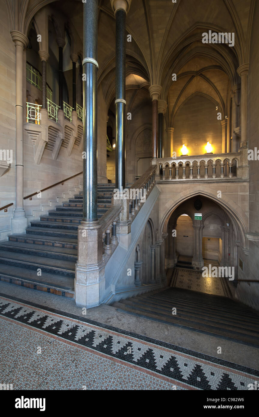 Ein Treppenhaus des Gebäudes an der University of Manchester Whitworth auf dem Campus der Oxford Road (nur zur redaktionellen Verwendung). Stockfoto