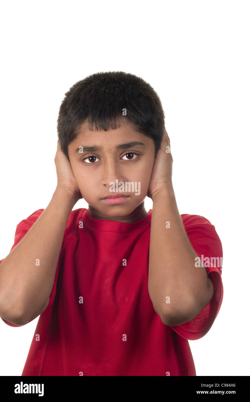 Hören Sie nichts Böses, sehen Sie, nichts Böses und sprechen Sie nichts Böses, junge isoliert auf weißem Hintergrund Stockfoto