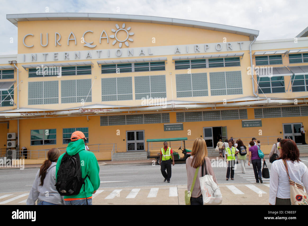 Curaçao,Niederländische Lesser Leeward Antillen,ABC-Inseln,Holländisch,Curaçao Hato International Airport,Luftfahrt,Gebäude,Außenfront,Eingang,gro Stockfoto