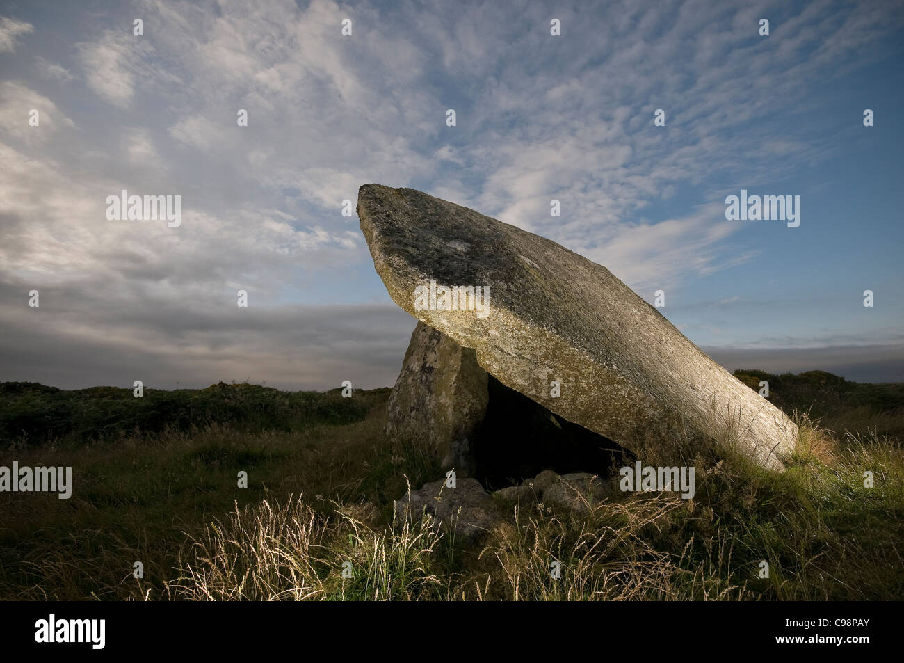 Mulfra Quoit neolithischen Felsengrab, Penwith, Cornwall, UK Stockfoto