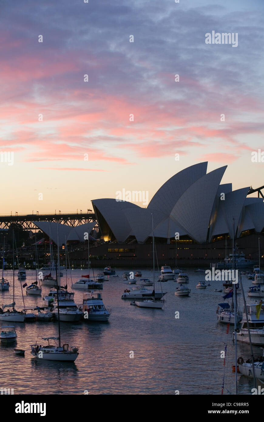 Boote füllen Sydney Hafen für Silvester feiern. Sydney, New South Wales, Australien Stockfoto