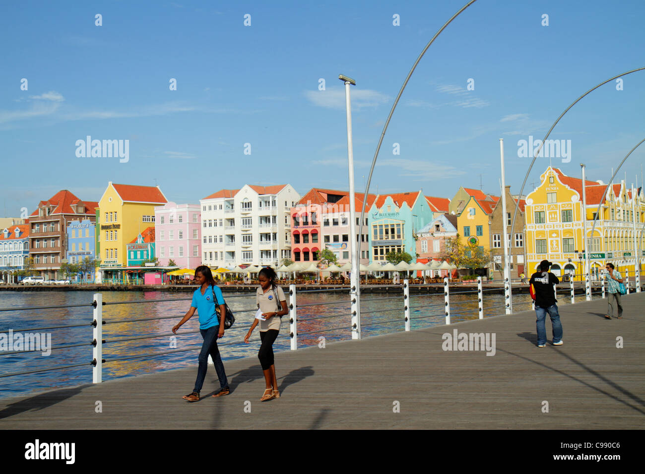 Willemstad Curaçao, Niederländische Lesser-Leeward-Antillen, ABC-Inseln, Punda, St. Saint Sint Anna Bay Water, Handelskade, Waterfront, UNESCO-Weltkulturerbe Si Stockfoto