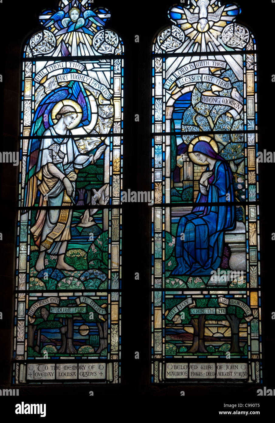 Die Verkündigung aus Buntglas, St. Botolph's Church, Farnborough, Warwickshire, Großbritannien Stockfoto