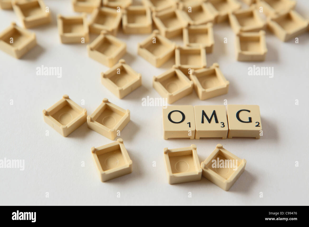 Scrabble Buchstaben Quadrate, Studio Fotografie, UK Stockfoto