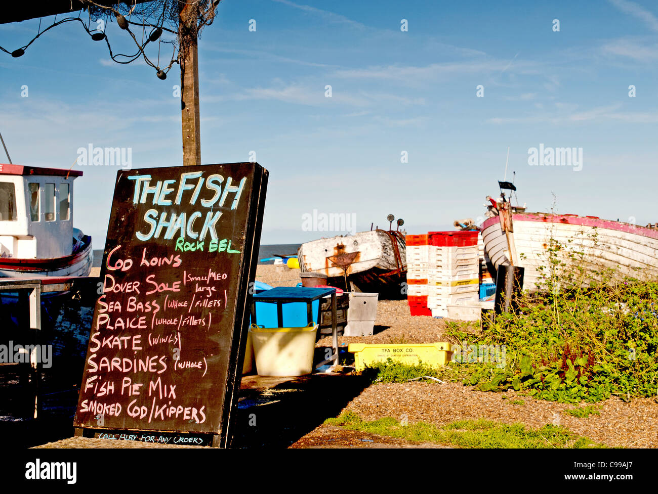 Fisch-Snack an der Küste von Suffolk; Fisch-Imbiss in Suffolk Stockfoto