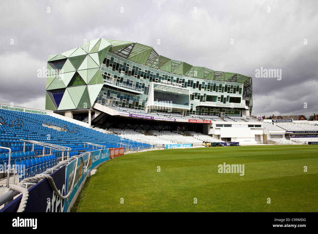 Carnegie-Pavillon an Headingley Cricket Ground, Sitz der Yorkshire County Cricket Club, Leeds. Stockfoto