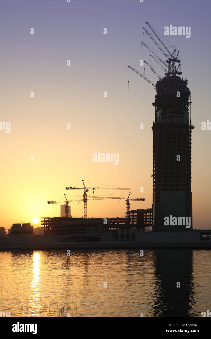 Entwicklung des Finanzsektors Hafen, Bahrain, im Bau bei Sonnenuntergang Stockfoto