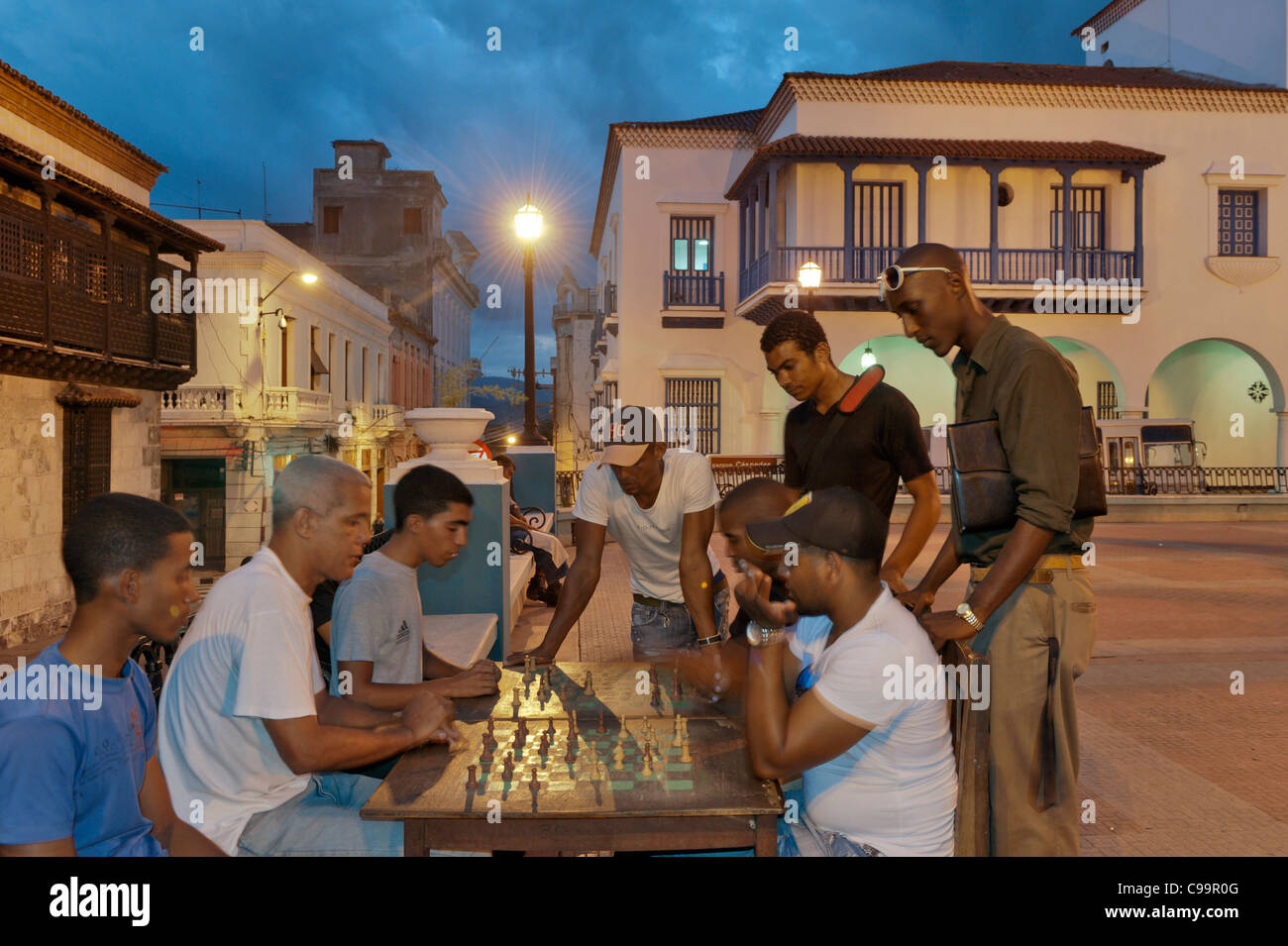 Schachspieler am Parque Cespedes Santiago de Cuba Stockfoto