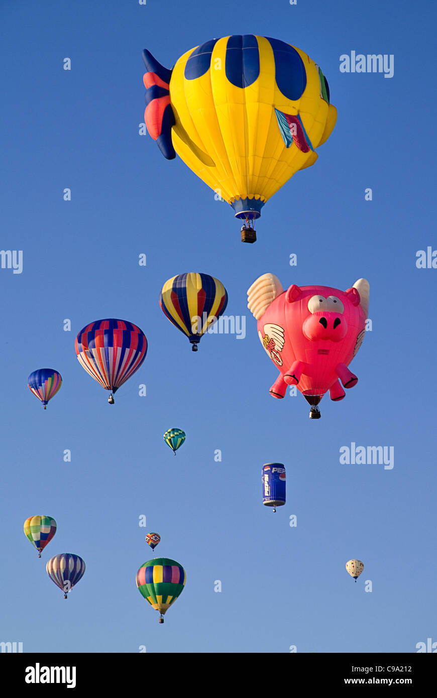 USA, New Mexico, Albuquerque, jährliche Ballon Fiesta, bunten Heißluftballons. Stockfoto