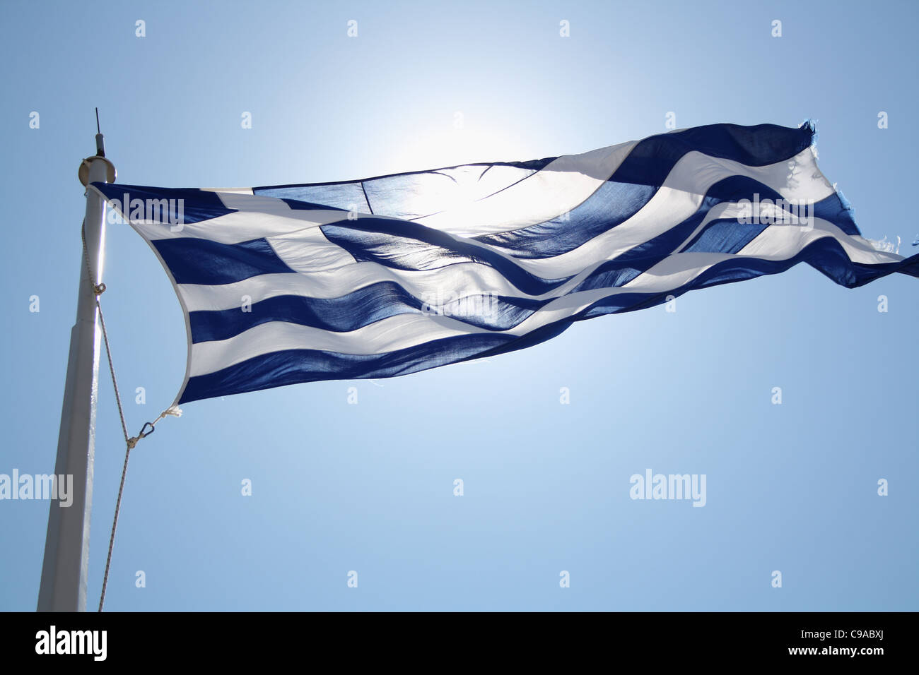 Die griechische Flagge für das Sonnenlicht. Stockfoto