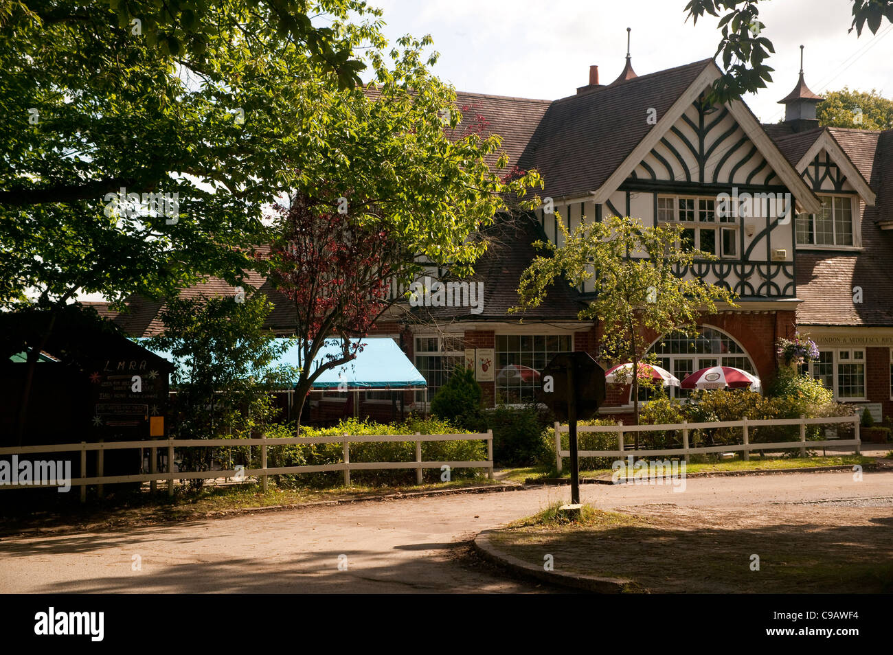 LMRA-Clubhaus auf der NRA nationaler schießen Center Bisley Surrey Stockfoto