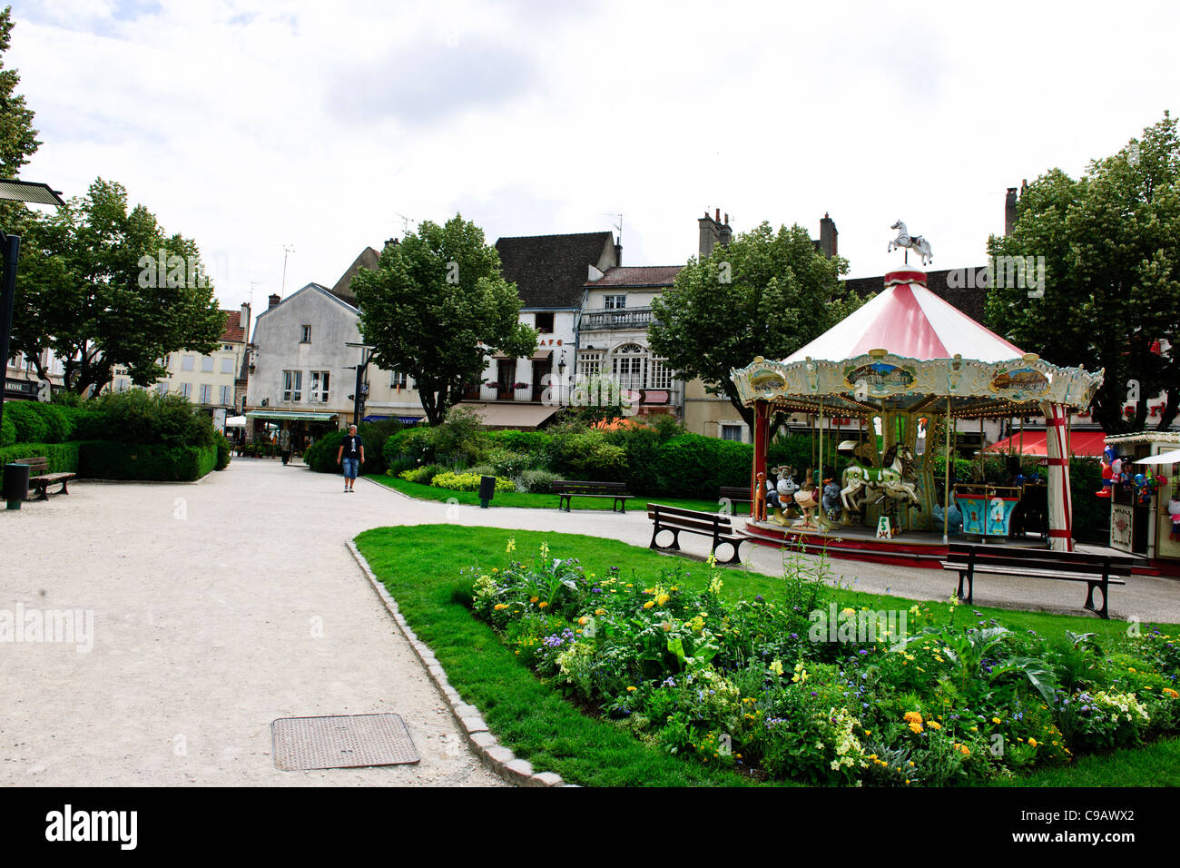 Beaune befindet sich im Herzen der Weinstraße (auch bekannt als Burgund "Champs Elysées"), neben zahlreichen Dörfern. Frankreich Stockfoto