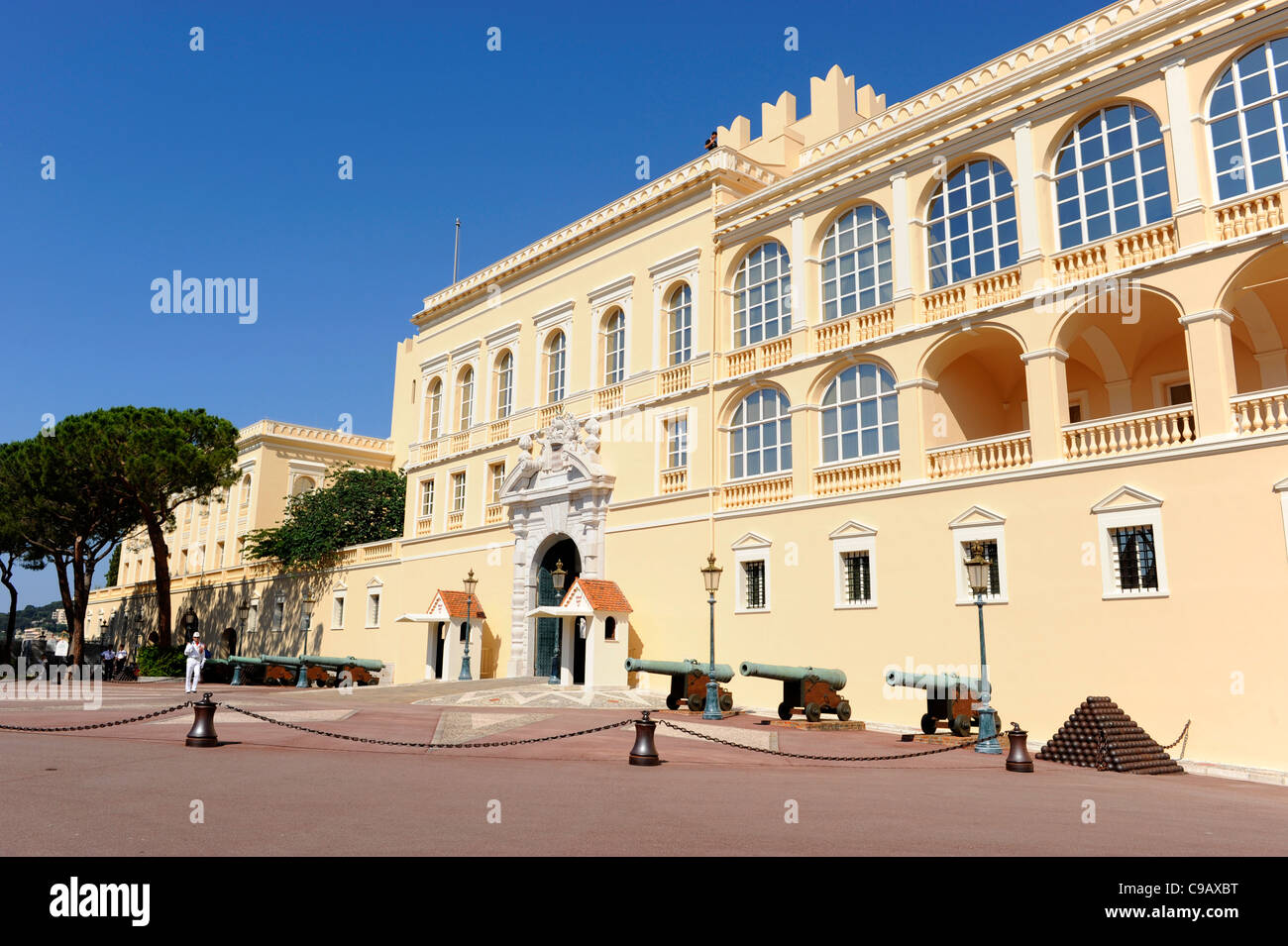 Palace Guard Monte Carlo Grimaldi Monaco Fürstentum Französisch Riviera Mittelmeer Cote d ' Azur Alpen Stockfoto