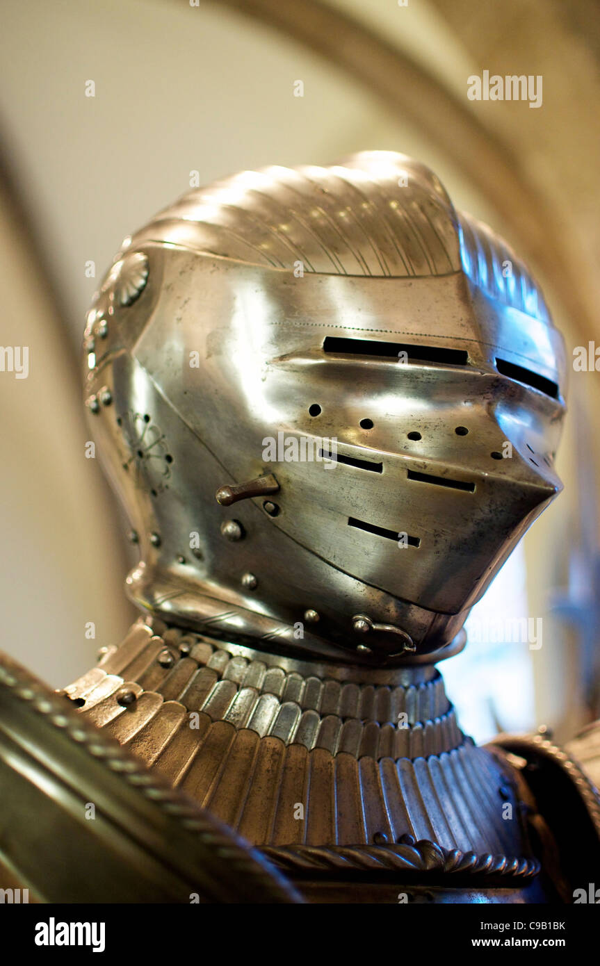 Schwere, mittelalterliche Eisen Helm aus einem deutschen Ritter Stockfoto