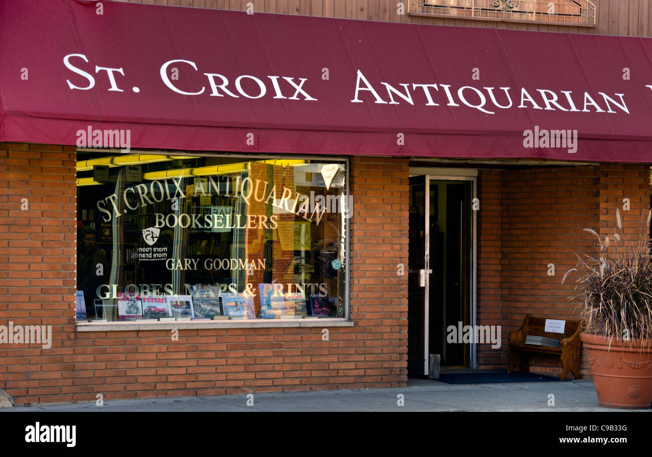 St. Croix Antiquariate in Stillwater, Minnesota, einer Stadt bekannt für seine Buchhandlungen, Galerien und Antiquitätenläden. Stockfoto
