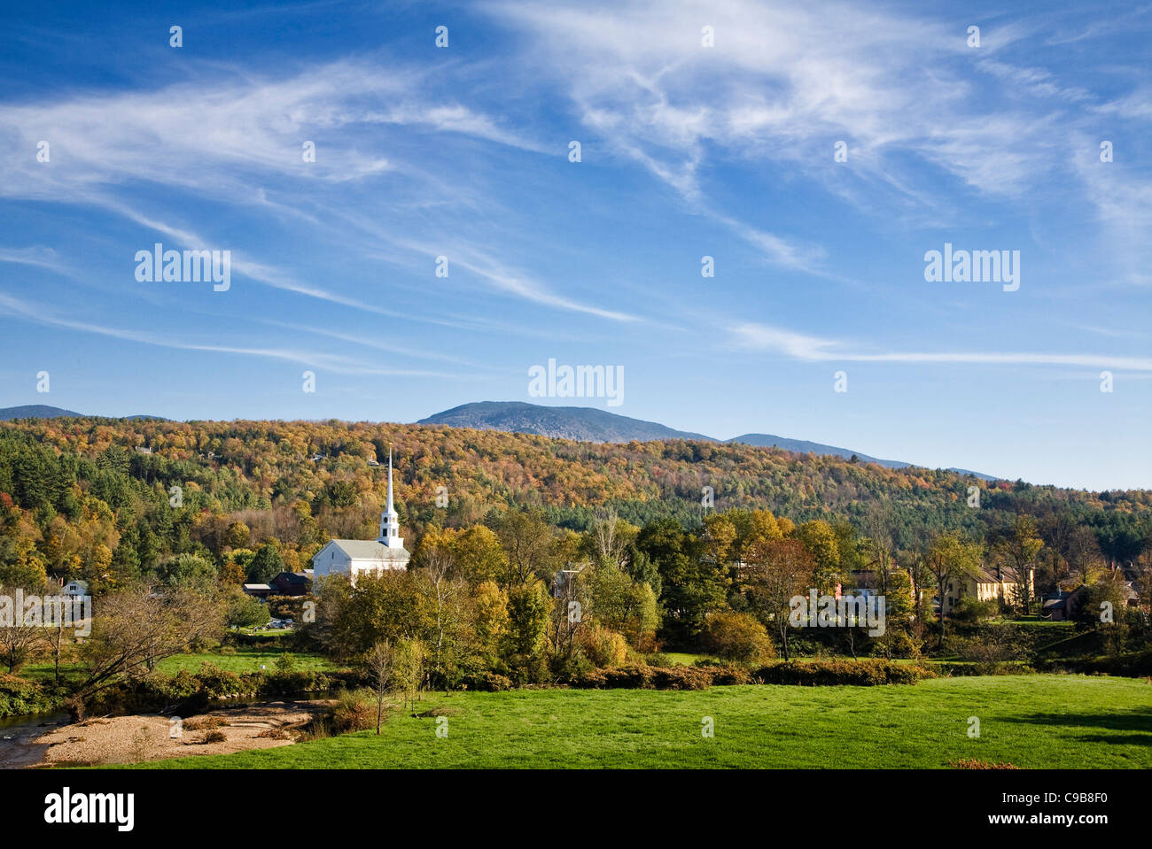 Die Stowe Gemeinschaft Kirche in den grünen Bergen von Vermont. Stockfoto