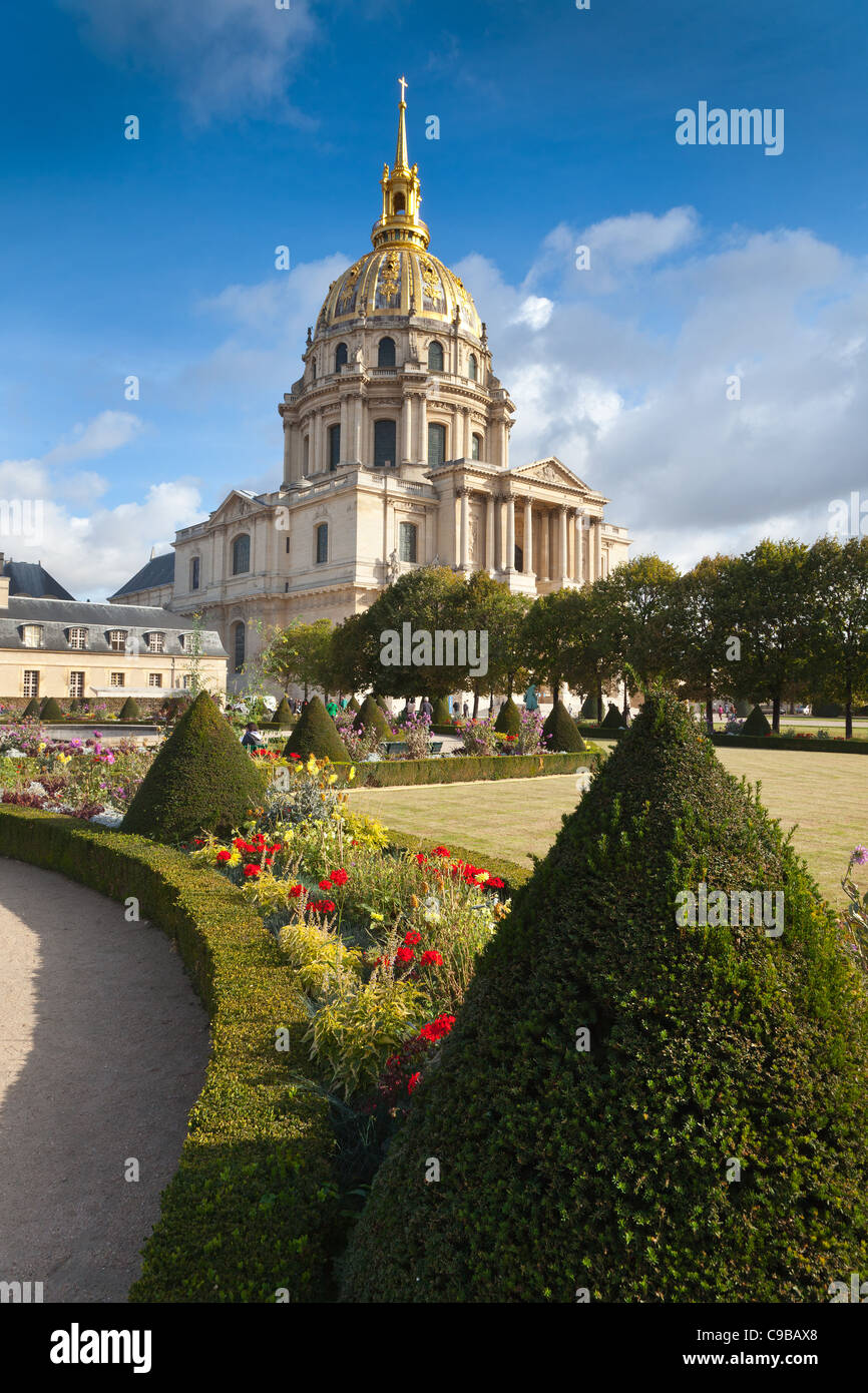 Das Musée de l'Armée Museum am Les Invalides in Paris, Frankreich. Ursprünglich als Krankenhaus und Heim für behinderte Soldaten Stockfoto