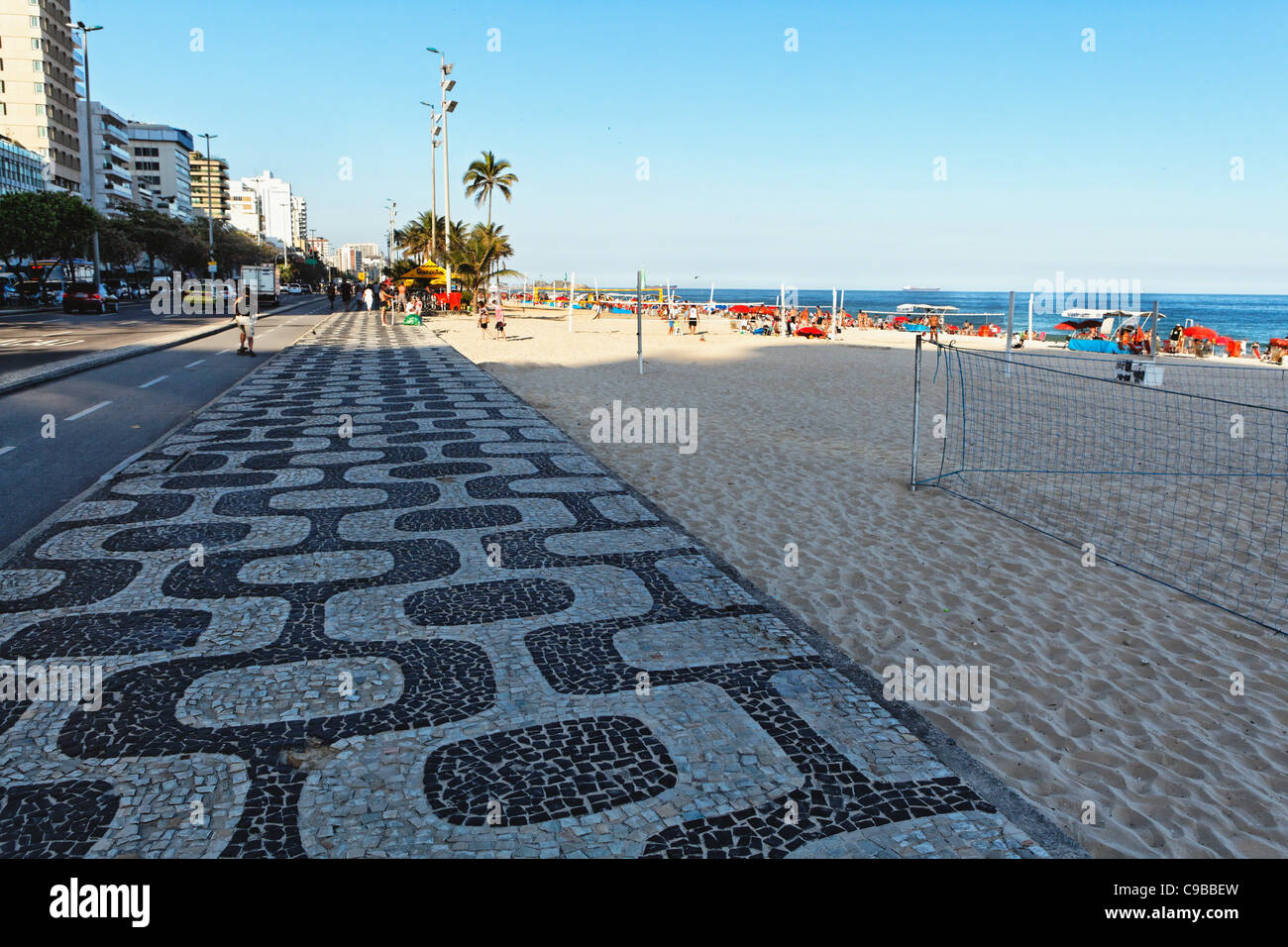 Gehweg Ipanema Strand Fotos Und Bildmaterial In Hoher Aufl sung Alamy Gehweg Ipanema Strand Fotos Und Bildmaterial In Hoher Aufl sung Alamy