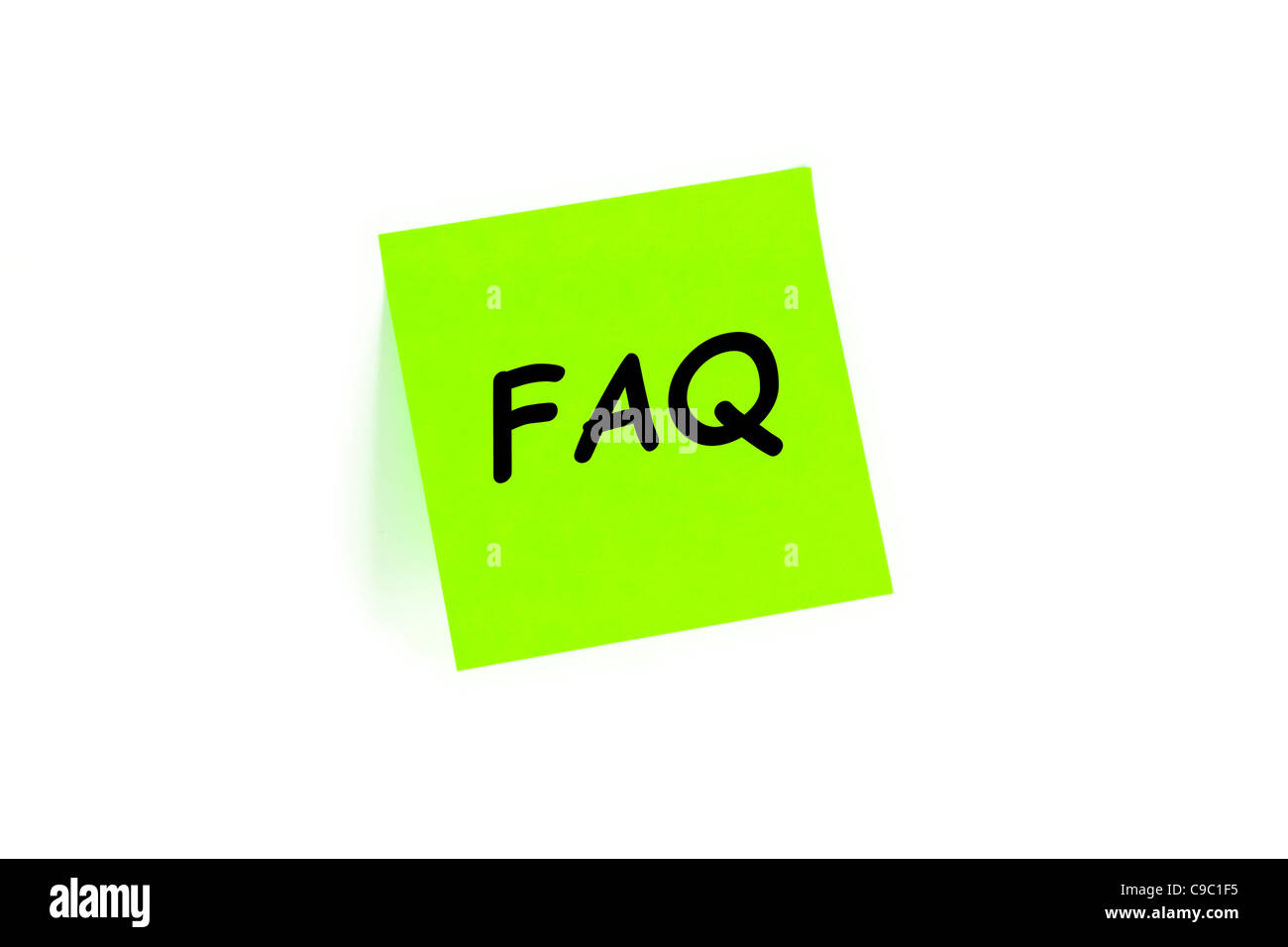 FAQ gestellte häufig Fragen-Konzept auf eine Notiz, Isolated On White Stockfoto
