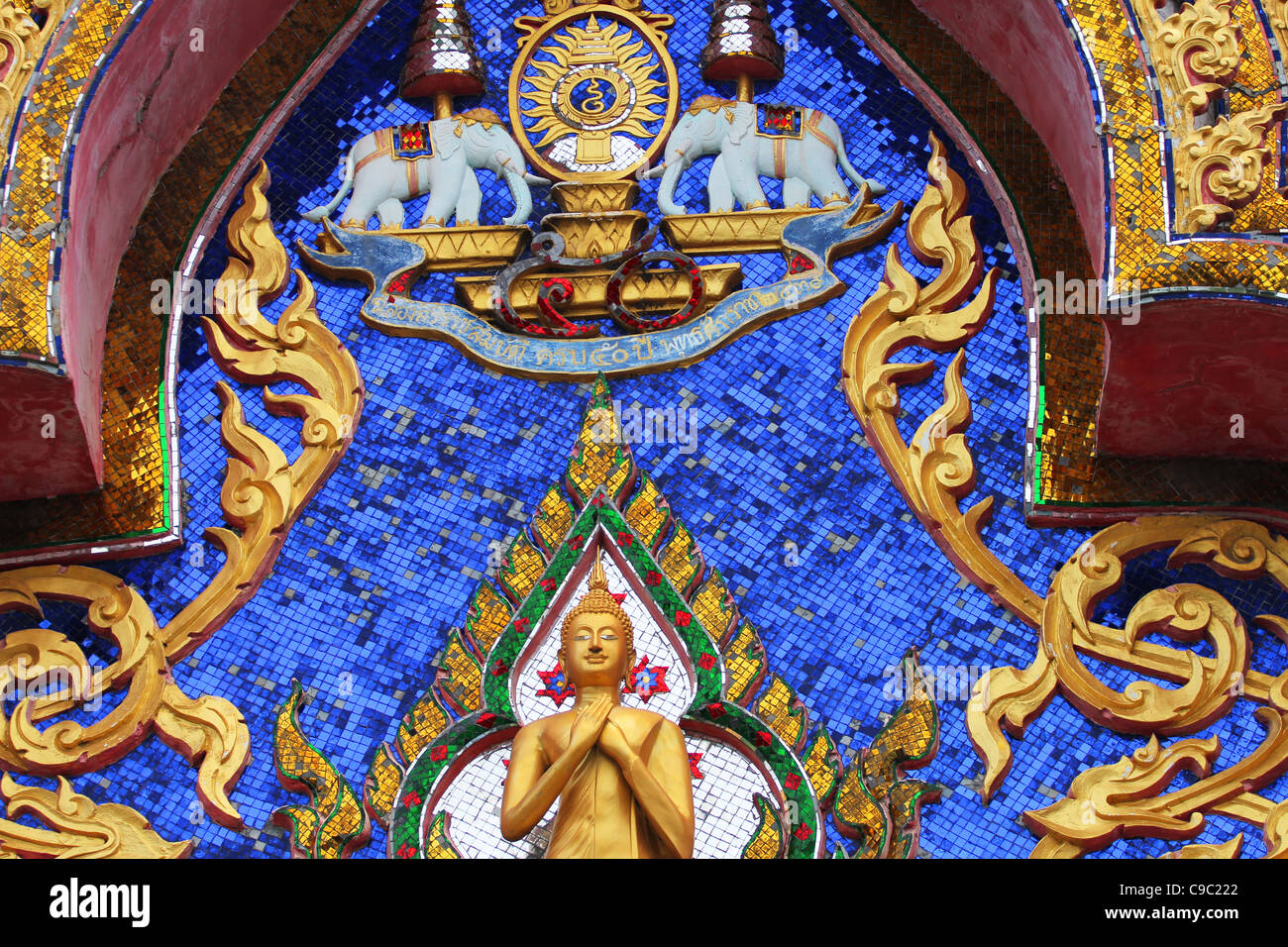 Buddhistischer Tempel in der Nähe von Bangkok, Thailand. Stockfoto