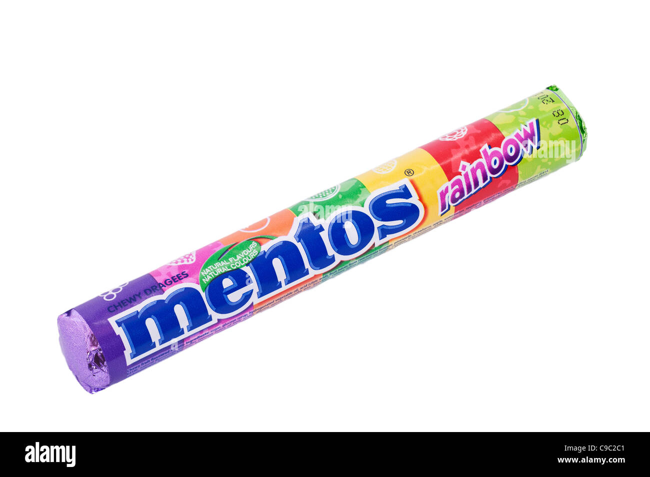 Eine Packung Mentos Regenbogen zäh Obst Süßigkeiten auf weißem Hintergrund Stockfoto