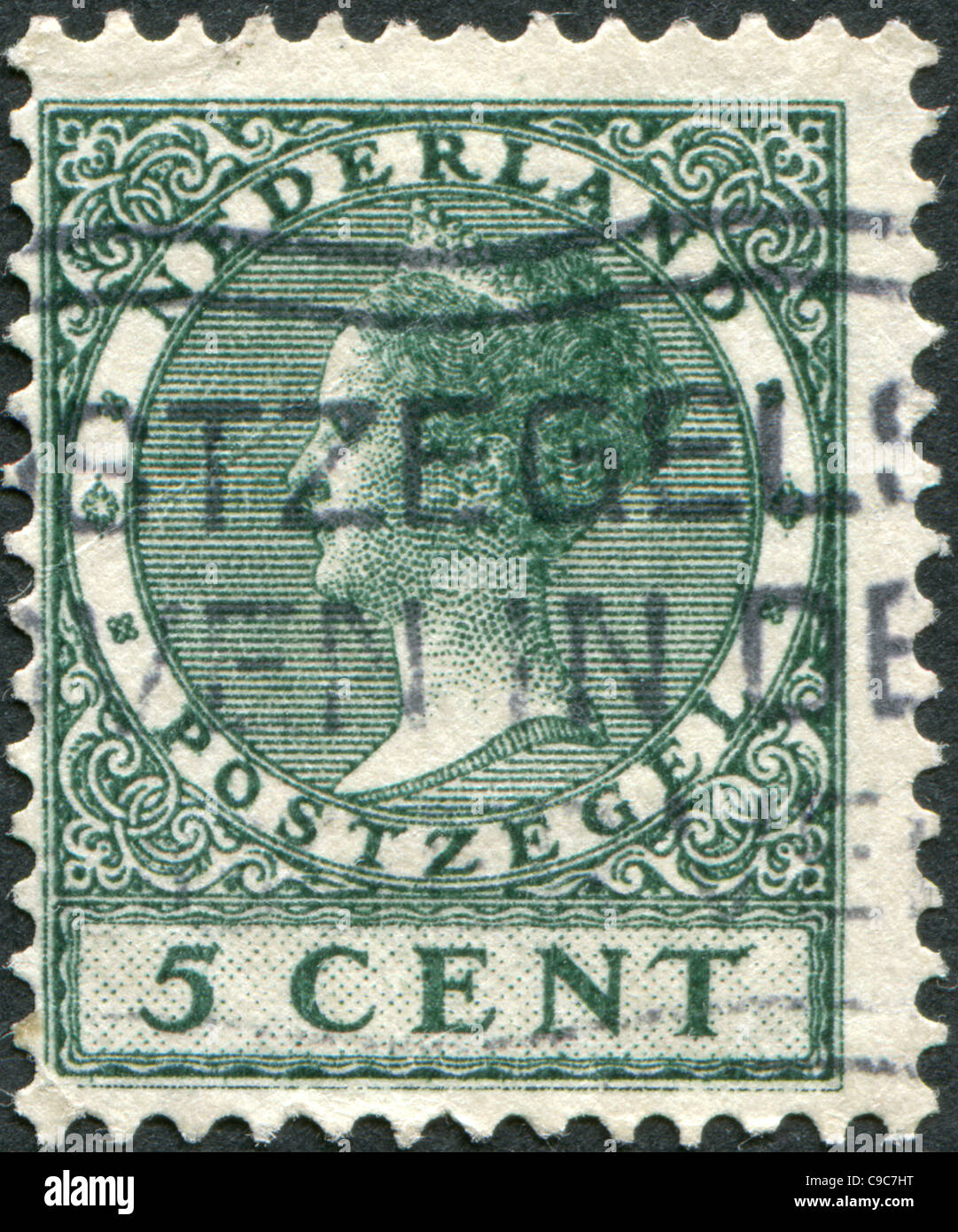 Niederlande - ca. 1925: Eine Briefmarke gedruckt in den Niederlanden zeigt Wilhelmina der Niederlande, ca. 1925 Stockfoto