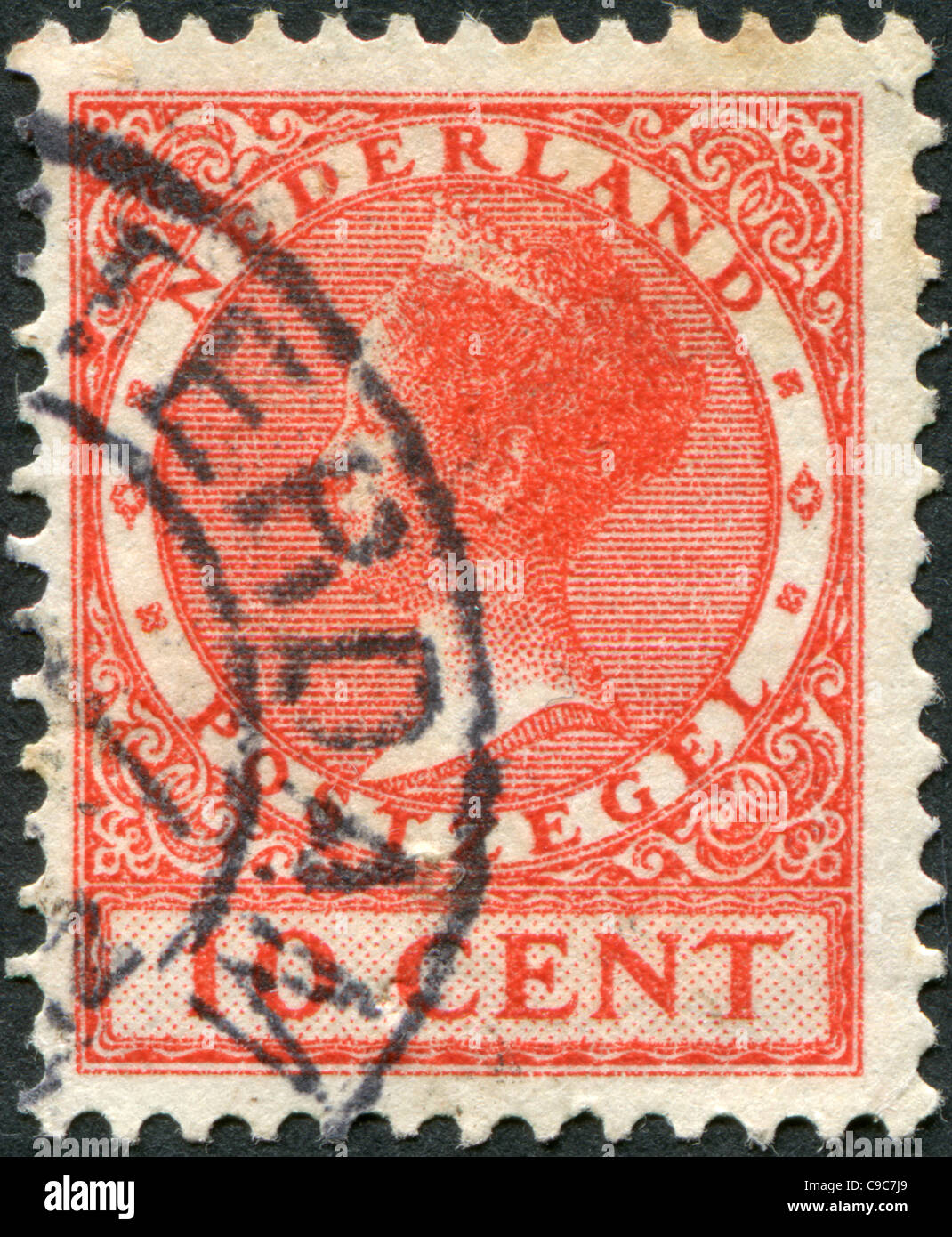Niederlande - ca. 1924: Eine Briefmarke gedruckt in den Niederlanden zeigt Wilhelmina der Niederlande, ca. 1924 Stockfoto