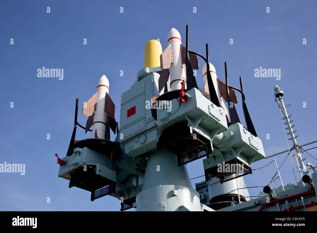 Seacat Raketen auf den Historic Dockyard Chatham Stockfoto