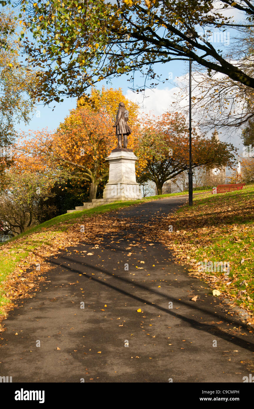 Statue von John Bright in Broadfield Park, Rochdale, größere Manchester, England, Vereinigtes Königreich. Stockfoto