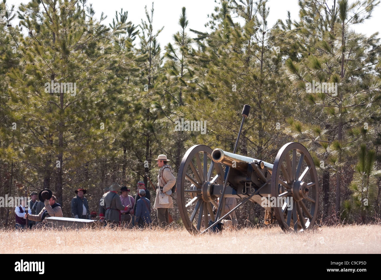 Soldaten in die Schlacht am Bürgerkrieg Reenactment gehen warten Stockfoto