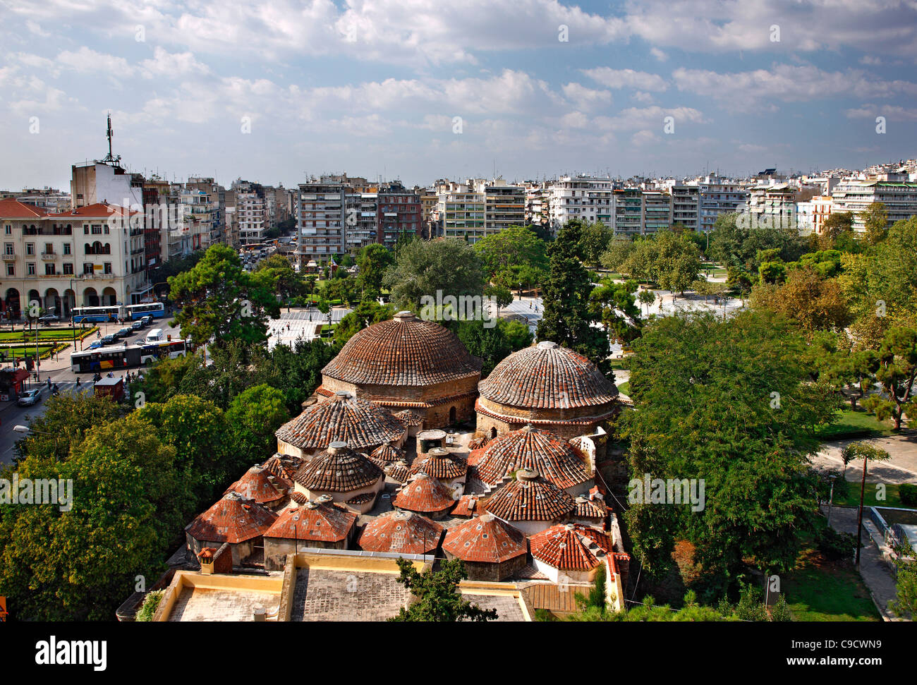 Bey Hamam, auch bekannt als "Paradies Bäder", am Dikastirion-Platz, direkt neben Egnatia Avenue, Thessaloniki, Makedonien, Griechenland Stockfoto