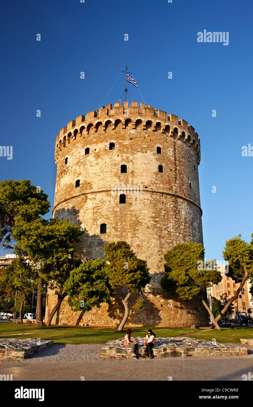 Der weiße Turm, Wahrzeichen der Stadt Thessaloniki. Mazedonien-Griechenland Stockfoto