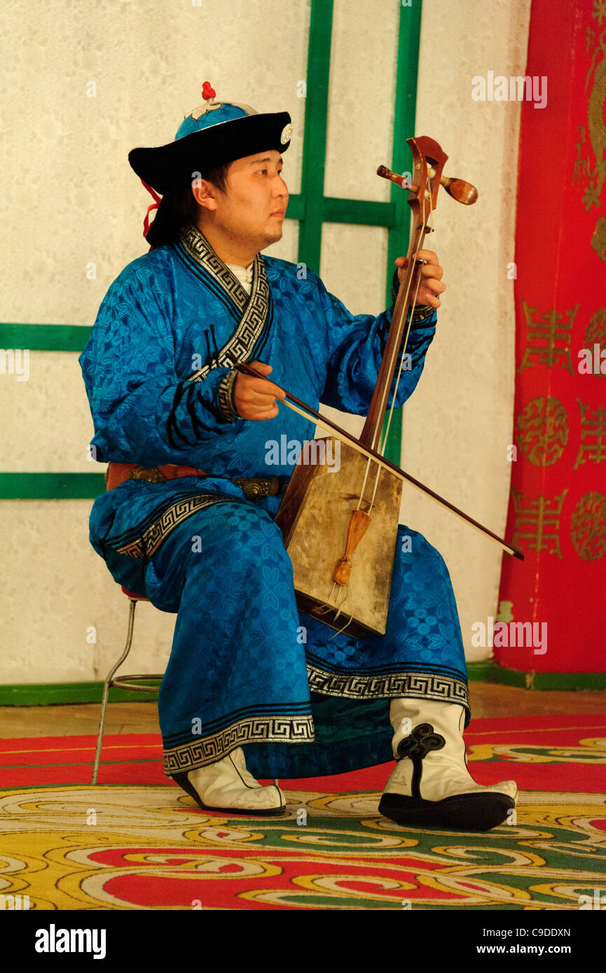 Mongolische musik -Fotos und -Bildmaterial in hoher Auflösung – Alamy