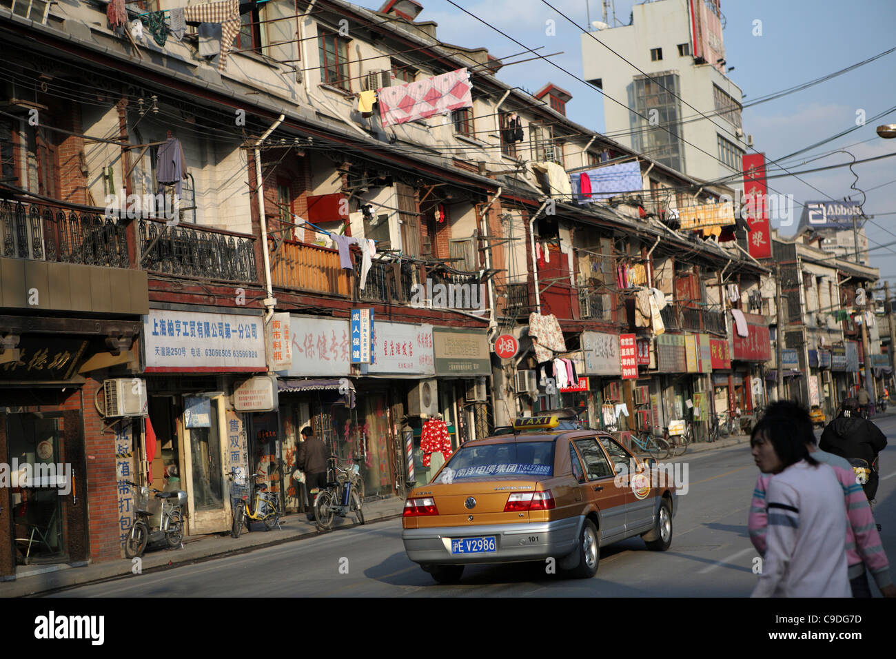 alten French Quarter, Shanghai, traditionellen kolonialen Chinesisch Straße Szene, China, Asien Stockfoto