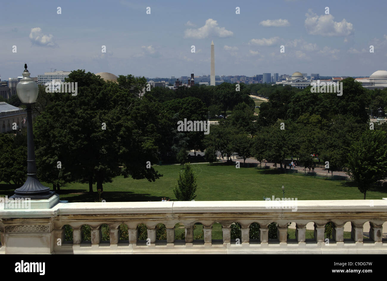 USA. Washington D.C. National Mall aus dem Capitol. Im Hintergrund der Obelisk. Stockfoto