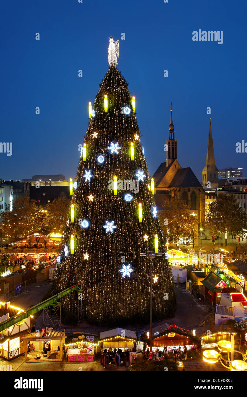 Dortmund/Deutschland: der größte Weihnachtsbaum der Welt Stockfoto