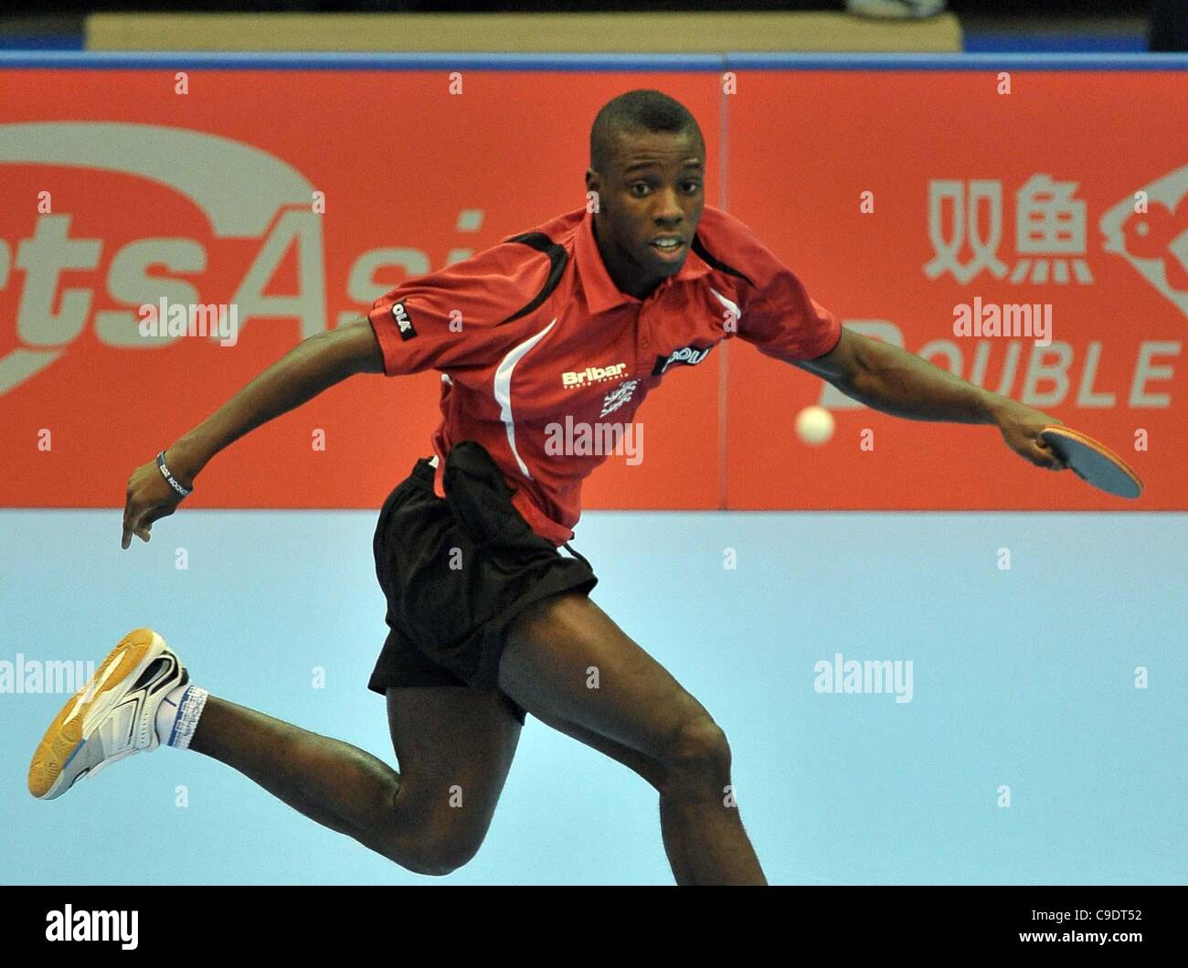 ExCel, LONDON, UK, Donnerstag, 24. November 2011. Darius Knight (England). ITTF Pro Tour Grand Finals. Tischtennis. London bereitet sich auf 2012 Stockfoto