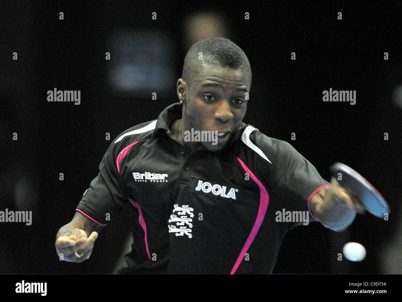 ExCel, LONDON, UK, Donnerstag, 24. November 2011. Darius Knight (England). ITTF Pro Tour Grand Finals. Tischtennis. London bereitet sich auf 2012 Stockfoto