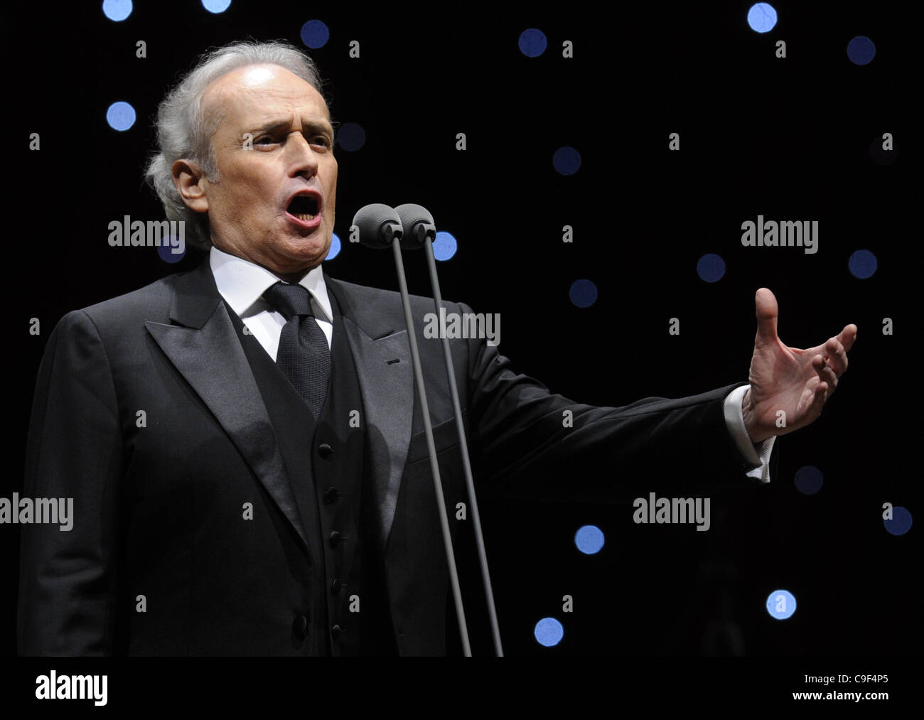 Jose carreras at jose carreras Fotos und Bildmaterial in hoher