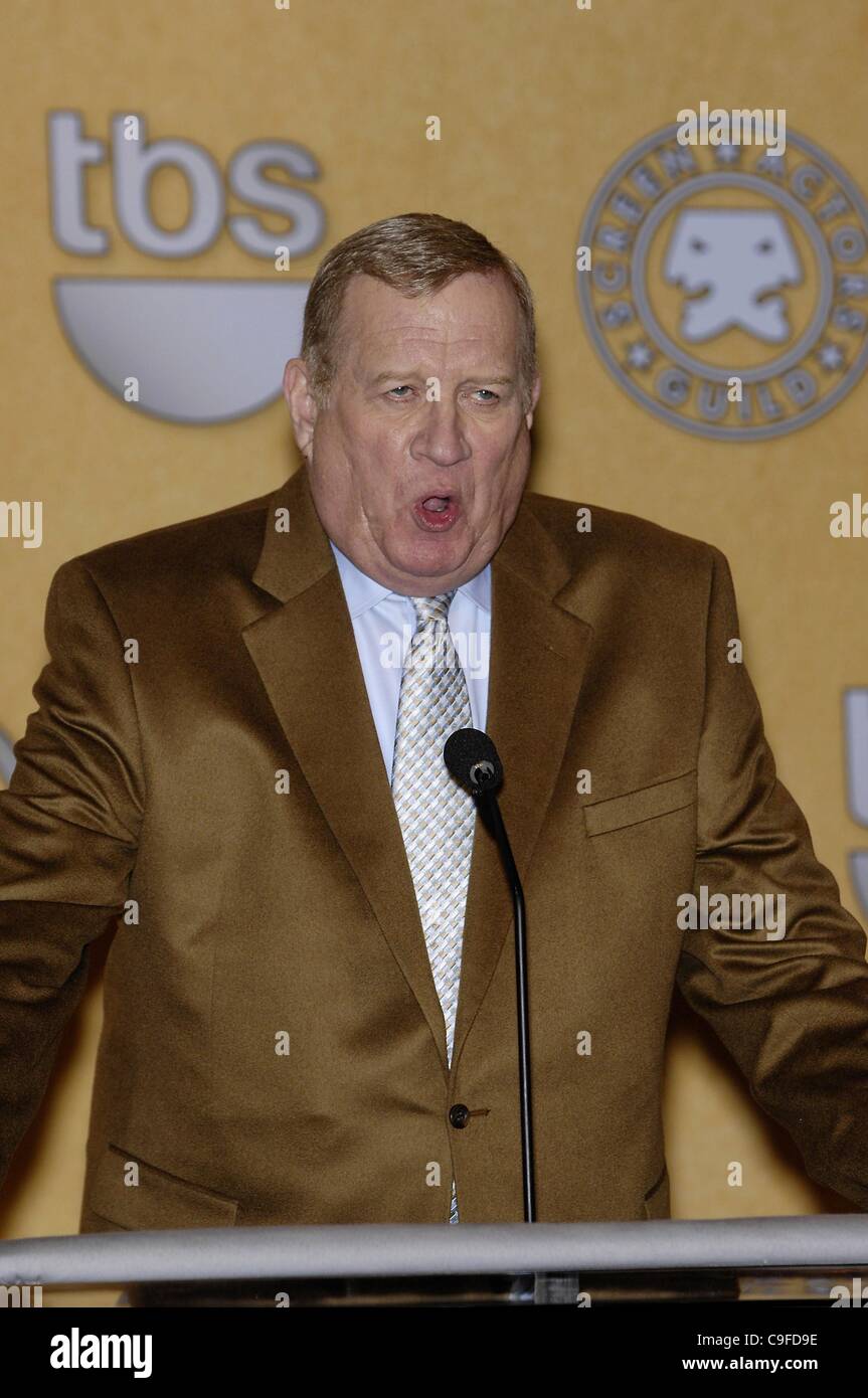 Ken Howard bei der Pressekonferenz für 18. Annual Screen Actors Guild (SAG) Awards Nominierungen Ankündigung, Pacific Design Center, Los Angeles, CA 14. Dezember 2011. Foto von: Michael Germana/Everett Collection Stockfoto